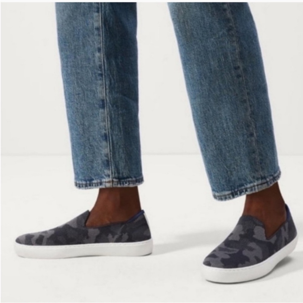 Rothy’s the original slip on sneaker - size 7 camo